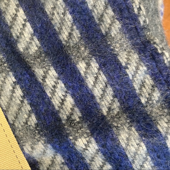 NWT Woolrich Blue Plaid Blanket Wrap Scarf Poncho with Fringe - Picture 5 of 6